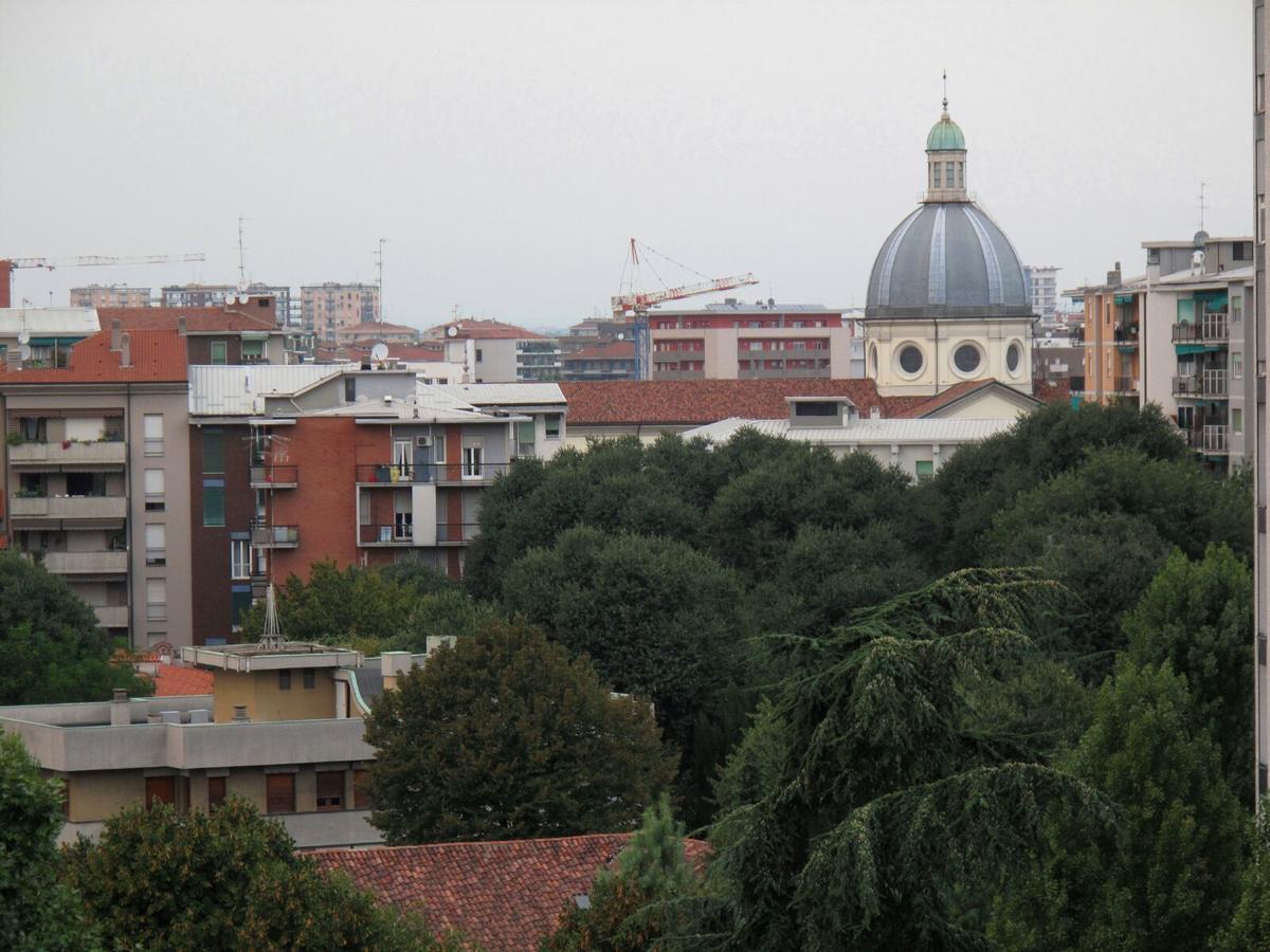 Residenze Italia Aparthotel Sesto San Giovanni Buitenkant foto
